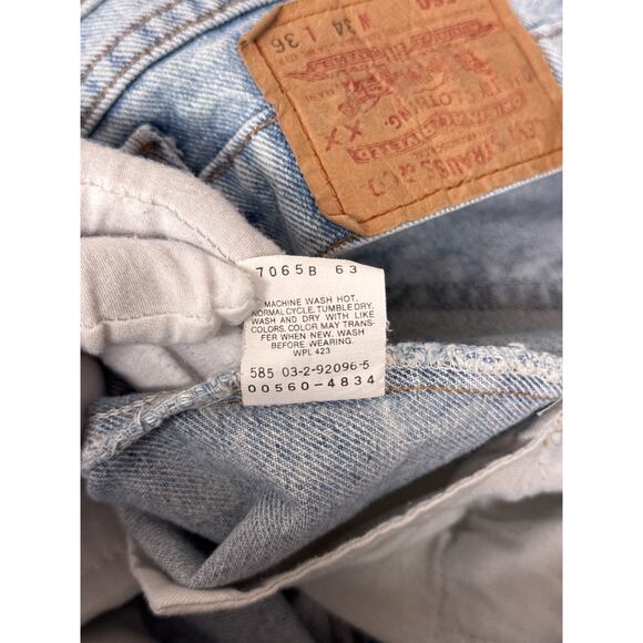Vintage Levis 32 inches x 34 Womens Made In USA 560 Loose Tapered Fit - Picture 11 of 11